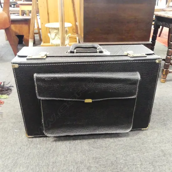 VINTAGE LEATHER BOUND PILOTS CASE 550x200x350mm