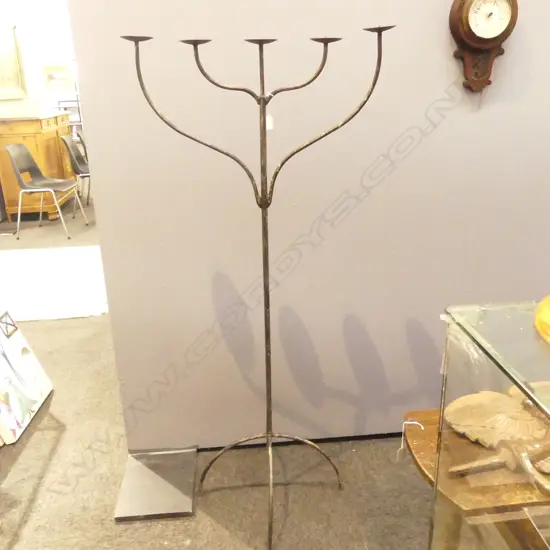VINTAGE  5 LIGHTS IRON STANDING CANDELABRA, H.1370 x 650MM