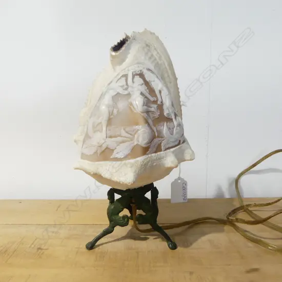 CAMEO SHELL TABLE LAMP H.260mm