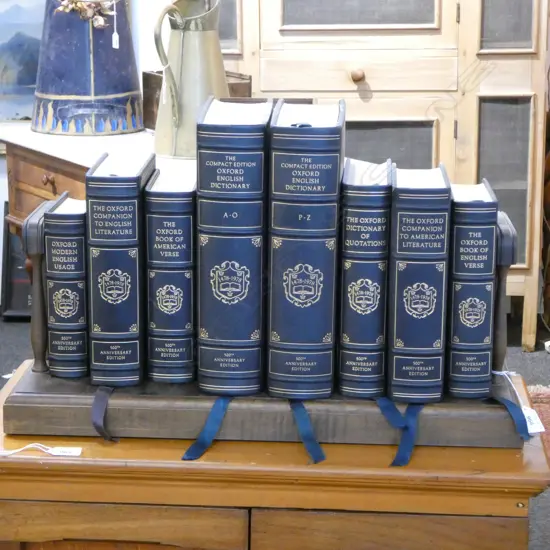 SET OF 8 OXFORD UNIVERSITY PRESS VOLUMES; 500th ANN. ED. 2842/7500 ON STAND W.585mm