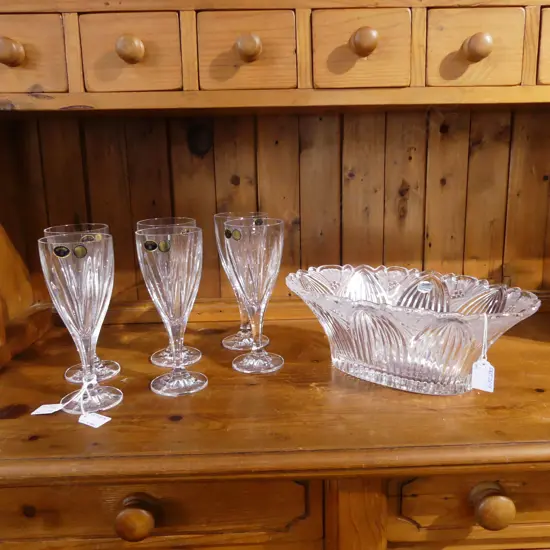 6 BOXED BOHEMIA CRYSTAL WINE GLASSES & BLEIKRSTALL CRYSTAL BOWL