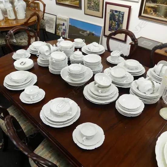 LG HUTSCHENREUTHER 'SYLVIA' DINNER SERVICE - MIXED PIECES SOME UNMARKED