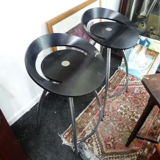 PR 'LYRA' BAR STOOLS 