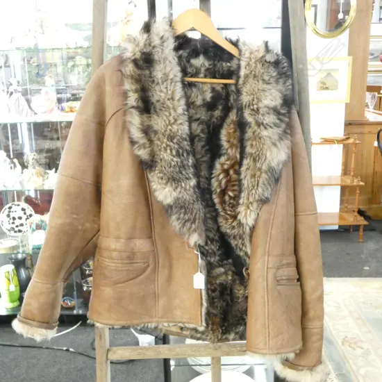 LEATHER & FAUX FUR JACKET