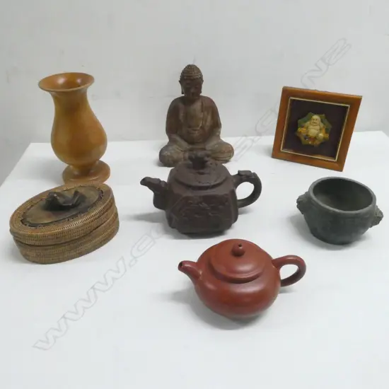 ASST. ORIENTAL PCES: BUDDHA, 2 YIXING TEAPOTS ETC