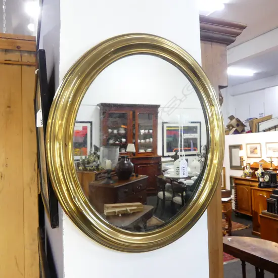 OVAL MIRROR, GOLD METAL FRAME 430x375mm