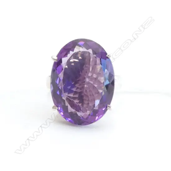 SILVER & AMETHYST RING