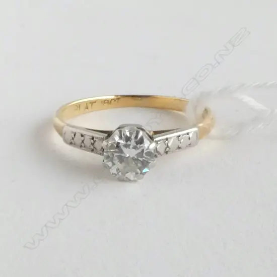 ESTATE 18ct Y/GOLD & DIAMOND SOLITAIRE RING modern brilliant cut approx. 0.40ct. 1.75gms SIZE K