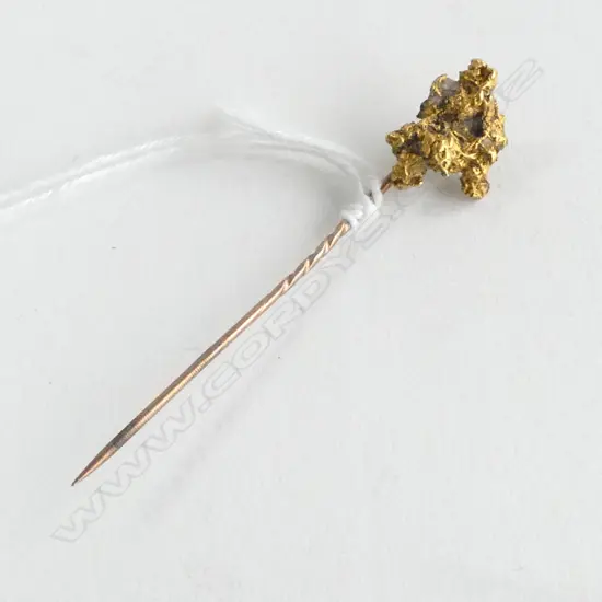 OLD GOLD NUGGET STICK PIN with small quartz inclusions 4.65gms