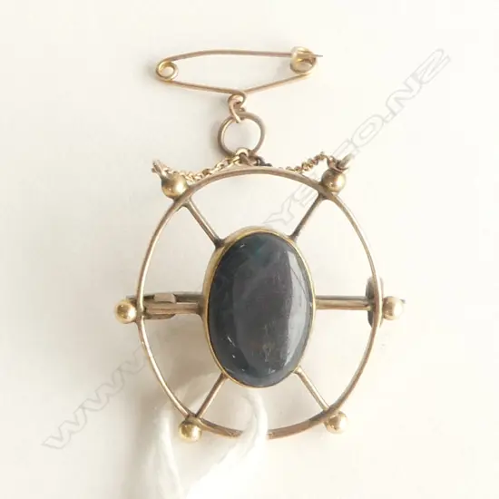 14ct  OPAL SHIP'S WHEEL BROOCH unmarked testing as 14ct 3.2gms