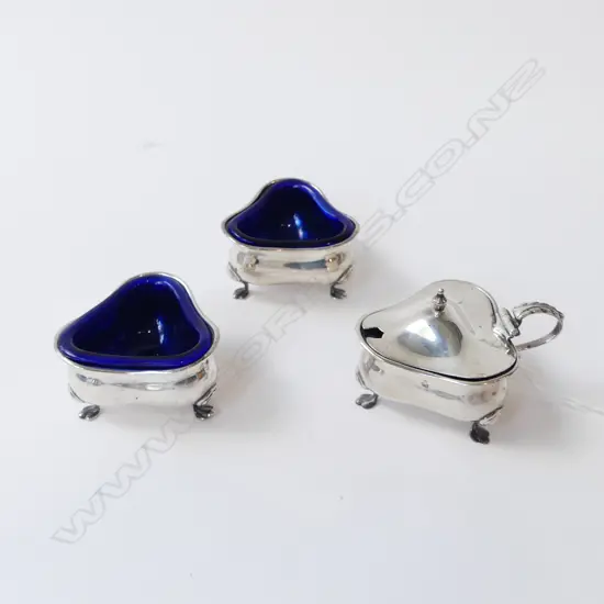 3PC STG SILVER CRUET SET COMPLETE WITH LINERS BIRMINGHAM 1910, L.55MM