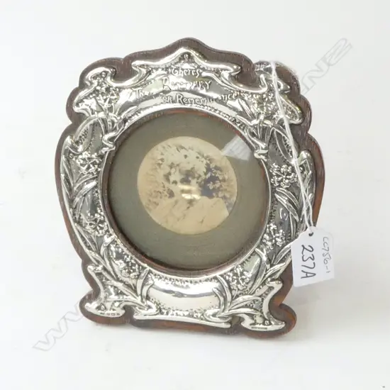 STG SILVER PHOTO FRAME 'THERE'S ROSEMARY FOR REMEMBRANCE' B'HAM 1904 170x155mm