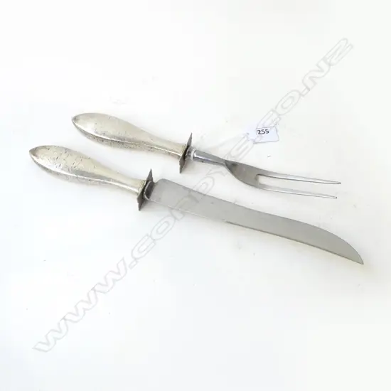 S/SILVER HANDLED SHEFIELD STEEL CARVING KNIFE & FORK  L330 