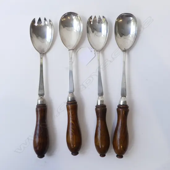 TWO PAIRS OF ANTIQUE OAK HANDLED SALAD SERVERS, L.290MM