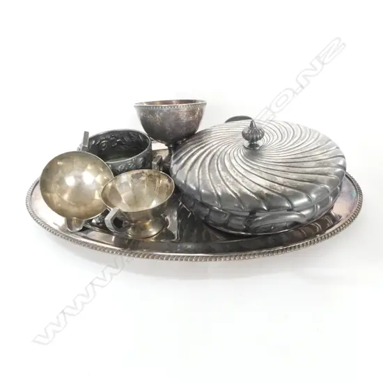 4 PCES OLD SILVER PLATE ON SILVER PLATED TRAY W.500mm