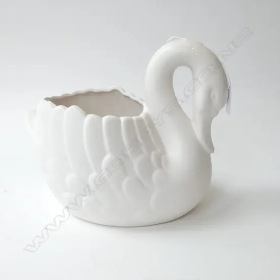 WHITE CERAMIC SWAN H.230mm