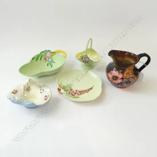 3 PCES. CARLTONWARE, ROYAL DOULTON & TUNSTALL JUG H.130mm 