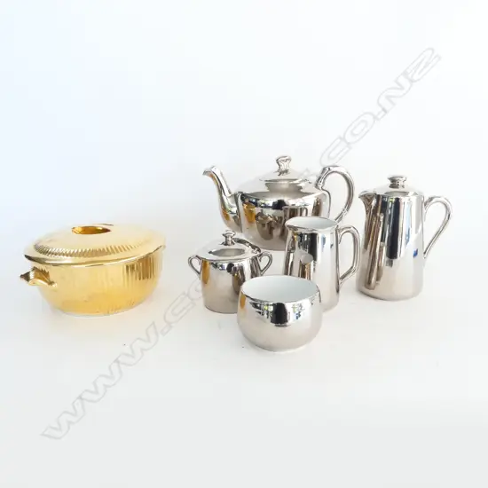 5 PCE ROYAL WORCESTER SILVER CERAMIC COFFEE / TEA SET + GOLD TUREEN 170mm dia
