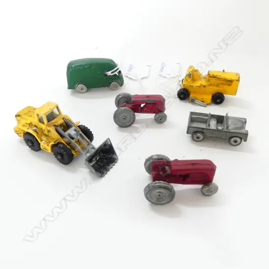 6 DIE CAST FUNHO MINITURE TOYS L50MM