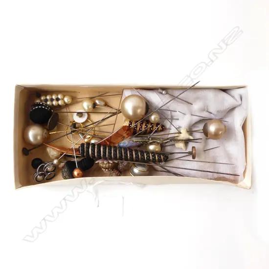 BOX HATPINS