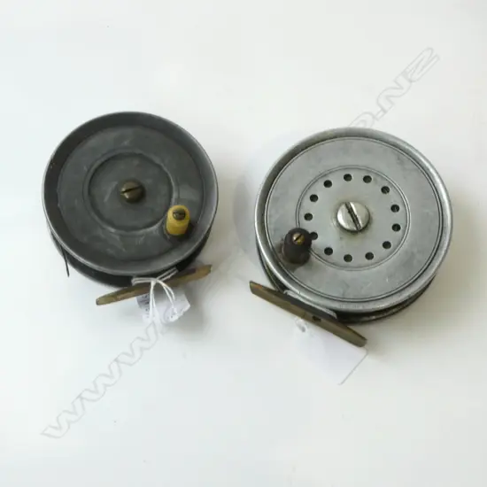 2 VINTAGE ALUMINIUM FRESH WATER FISHING REELS DIA100MM LARGEST