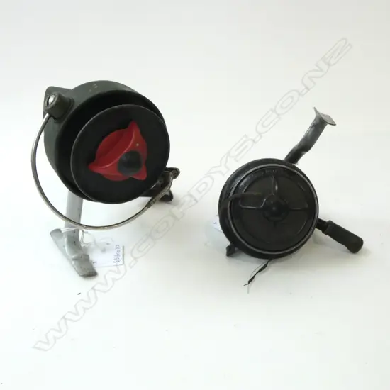 2 VINTAGE CASTING REELS ALLCOCKS FELTON CROSS WIND & WEST GERMAN QUICK SUPER  H170MM