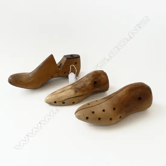 THREE WOODEN SHOE LASTS, L.200MM-255MM