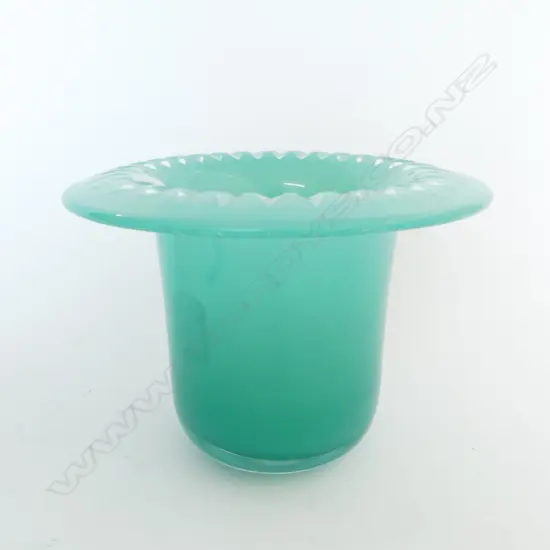 KOSA SIGA GREEN CUT GLASS VASE H.150mm