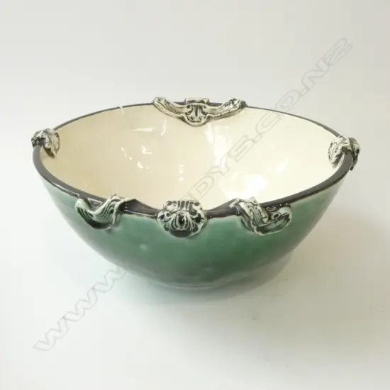 SHARON TRUSTUM N.Z. STUDIO POTTERY BOWL, GOLDEN BAY, Dia.270mm