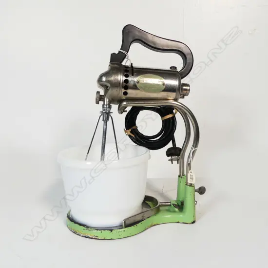2383 VINTAGE HAMILTON BEACH COMBINATION FOOD MIXER 