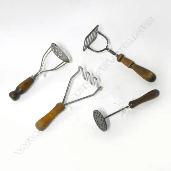 (1027/997/1174/2900) 4 ASST VINTAGE MASHERS 