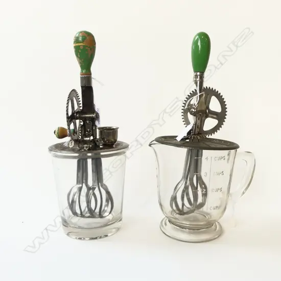 (2995/3684/3207) 2 VINTAGE HAND HELD ROTARY BEATERS WITH GLASS JUGS H.310mm