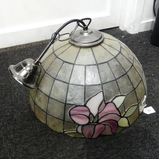 TIFFANY STYLE PENDANT LAMP