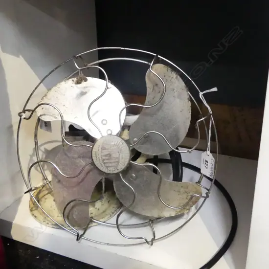 VINTAGE LIMIT ELECTRIC FAN 270mm dia