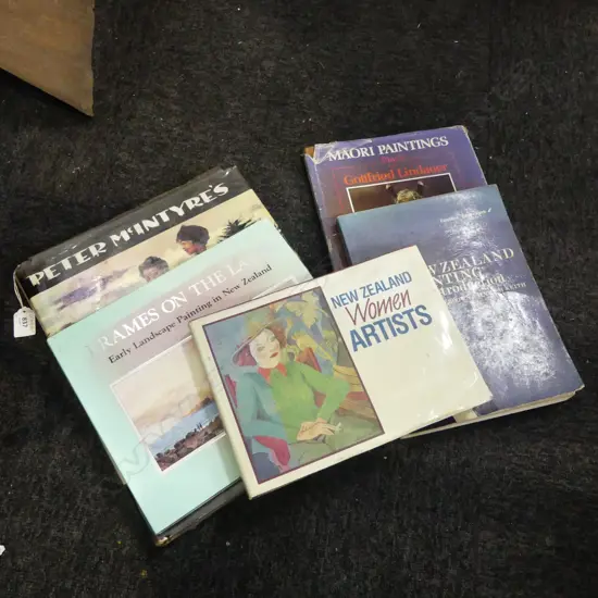 5 N.Z. ART REFERENCE BOOKS 