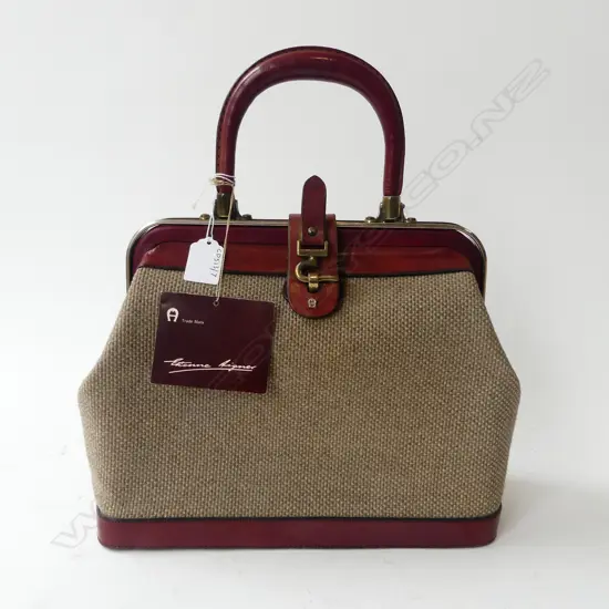 HAND MADE LEATHER LADIES HAND BAG BY ETIENNE AISNER L300MM