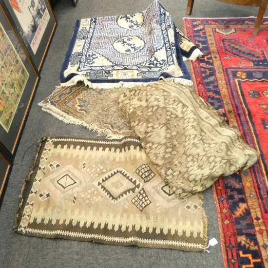4 FADED RUGS