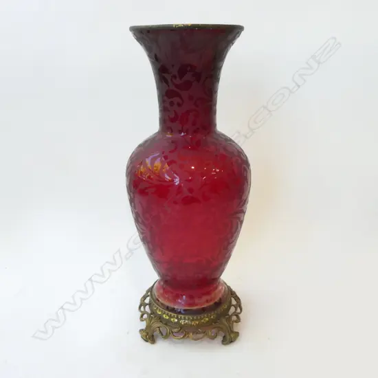 RUBY GLASS VASE ON GILT METAL STAND H.410mm