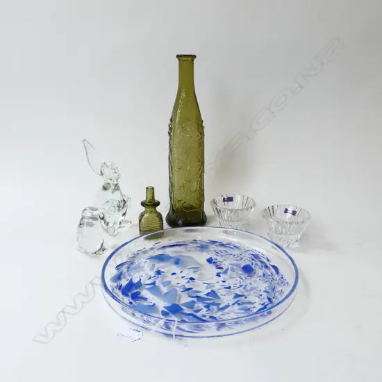 6 PCES GLASS; SIGNED PLATE, NORWAY 1991 310mm dia + PR WATERFORD MAQUIS VASES H.70mm, EMPOLI? BOTTLE H.430mm, 2 ANIMALS