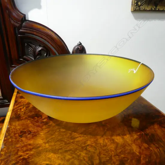 GIOVANNI NZ ART GLASS STEMMED BOWL signed Dia330mm Note: Giovanni (Italian for John) was the name used by John Leggott.