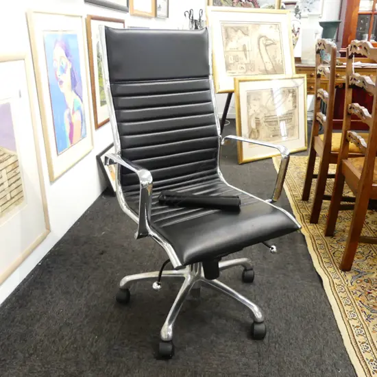MODERN EAMES STYLE OFFICE CHAIR