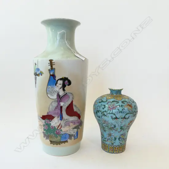 2 ORIENTAL VASES H.450mm, 230mm