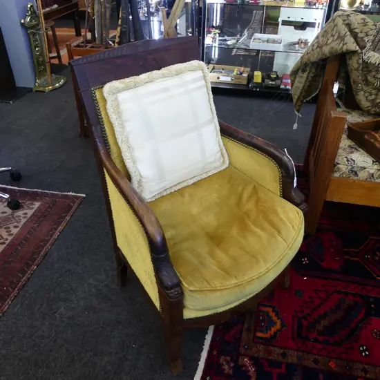 ANTIQUE MAHOGANY EMPIRE STYLE CHAIR