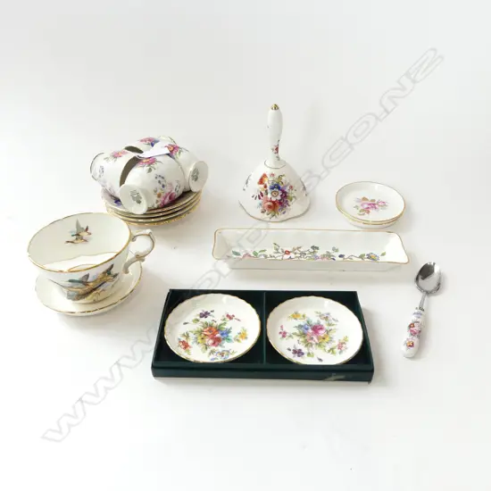 17 ITEMS AYNSLEY, HAMMERSLEY & MINTON CHINA – BELL, DISHES, MOUSTACHE CUP ETC 