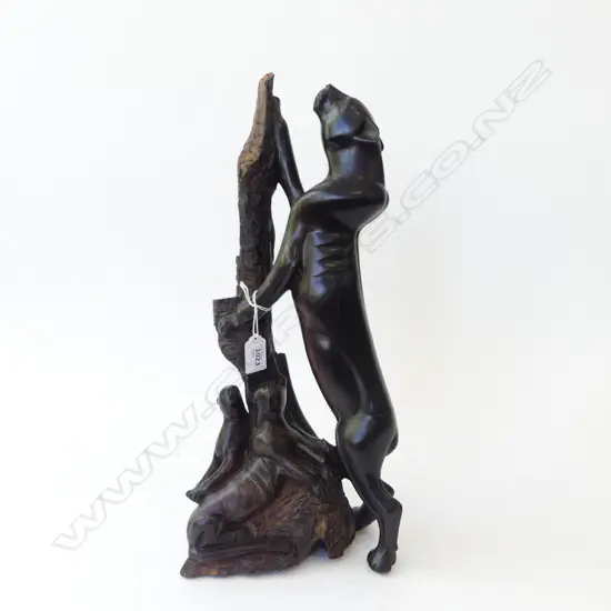 CARVED WOODEN PANTHER FAMILY H.450mm
