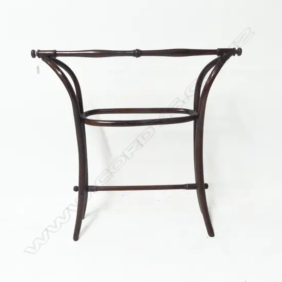 BENTWOOD TOWEL RACK H.850mm