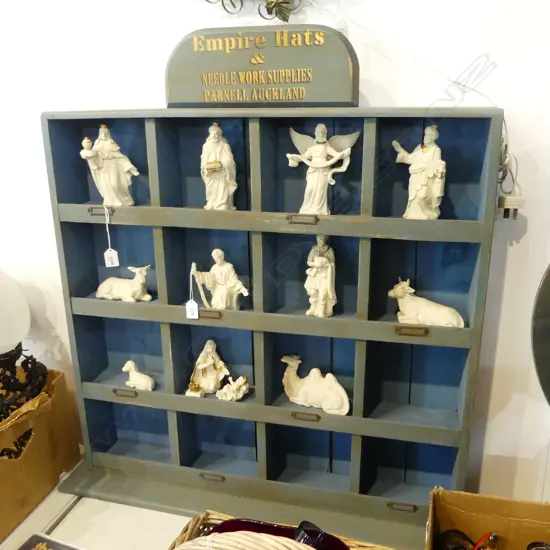 PIGEON HOLES 890x190x950mm w. VINTAGE STYLE STENCIL