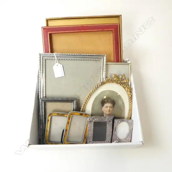 TEN ANTIQUE & VINTAGE PHOTO FRAMES – BRASS, SILVER PLATED, LEATHER ETC 