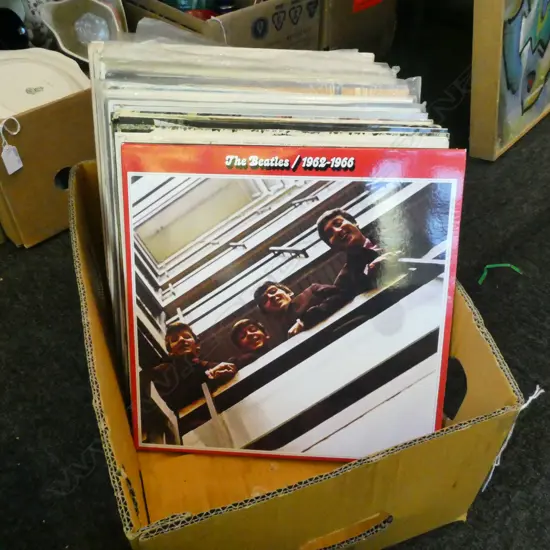 ASST. RECORDS; BEATLES, HAIR, CABARET, BOWIE ETC