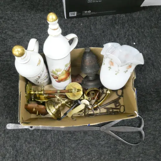 LIGHT FITTING, WOODEN POT LID ETC